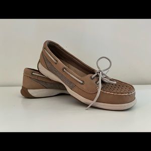 SPERRY BOAT SHOES